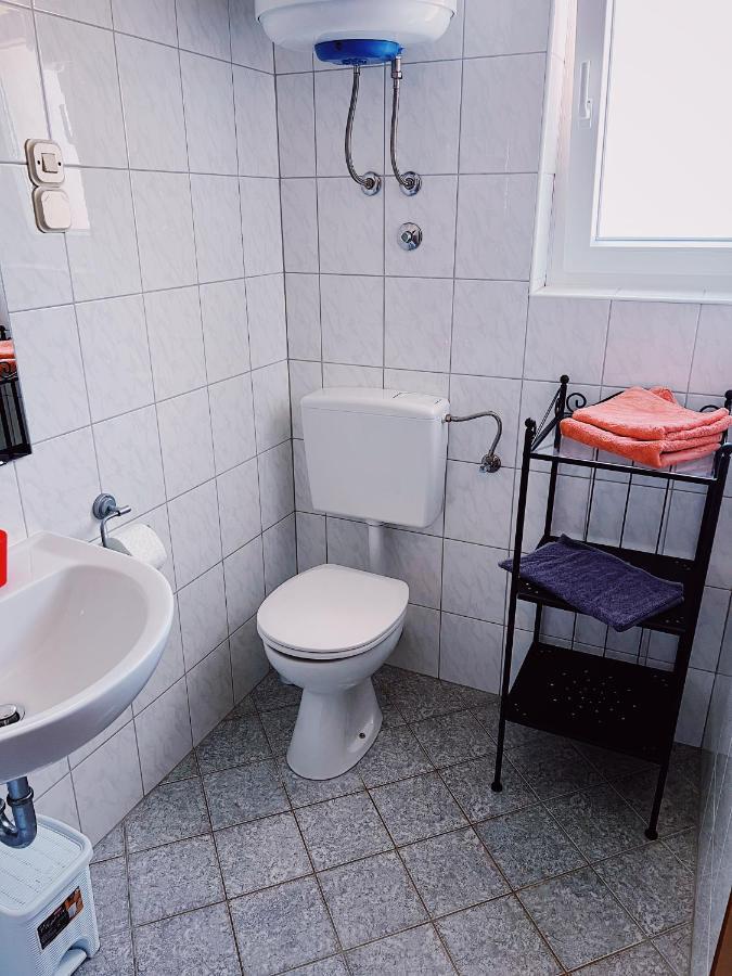 Apartmani Marin Medulin Eksteriør bilde
