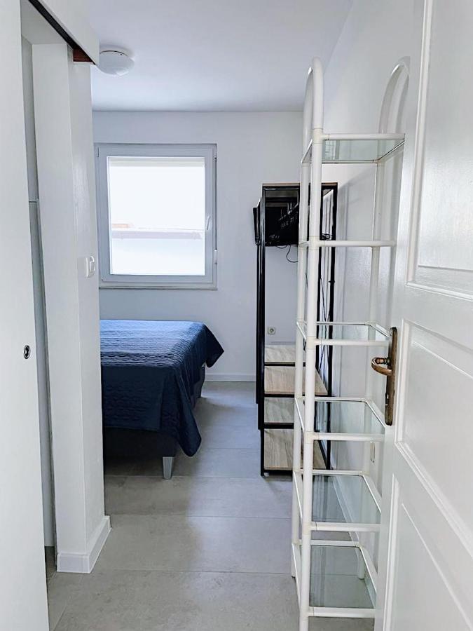 Apartmani Marin Medulin Eksteriør bilde