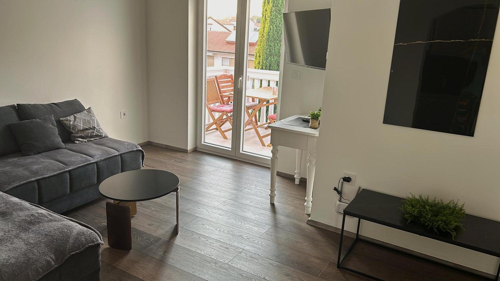 Apartmani Marin Medulin Eksteriør bilde